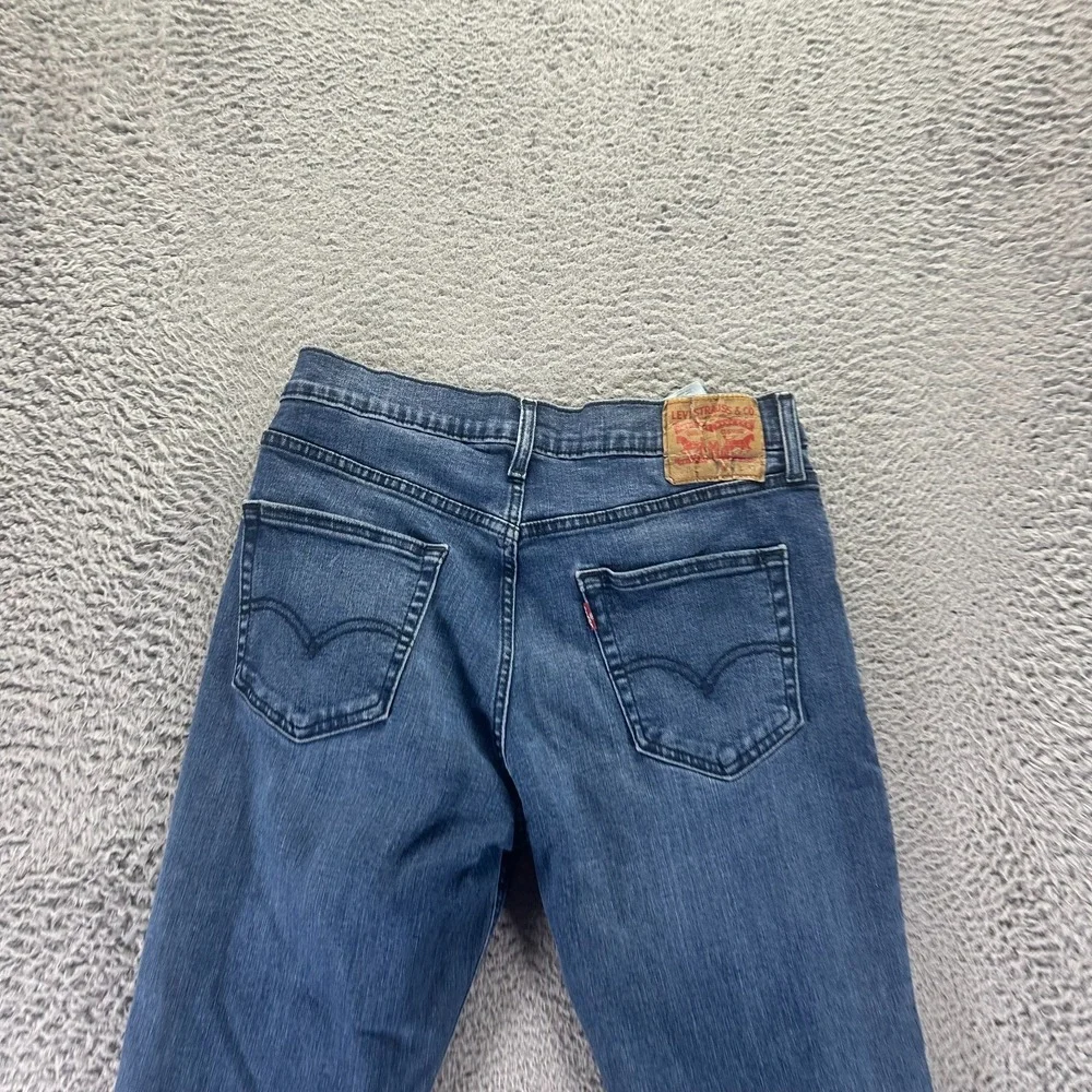 Levis there discrepancy